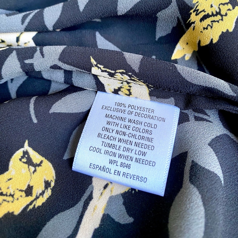 Sparrow Career Blouse - Picture 6 of 7